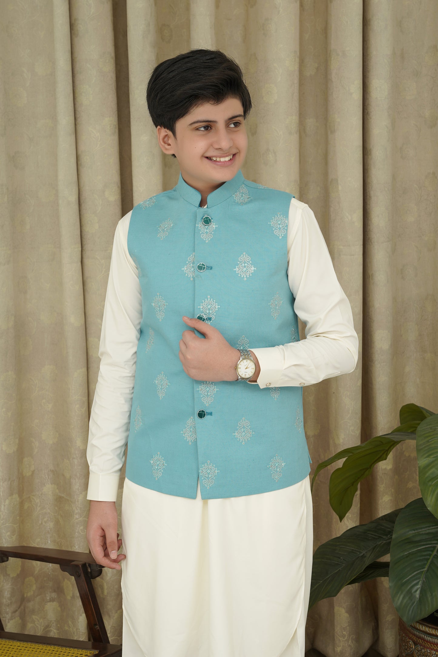 FEROZI EMBROIDERY KID'S WAIST COAT