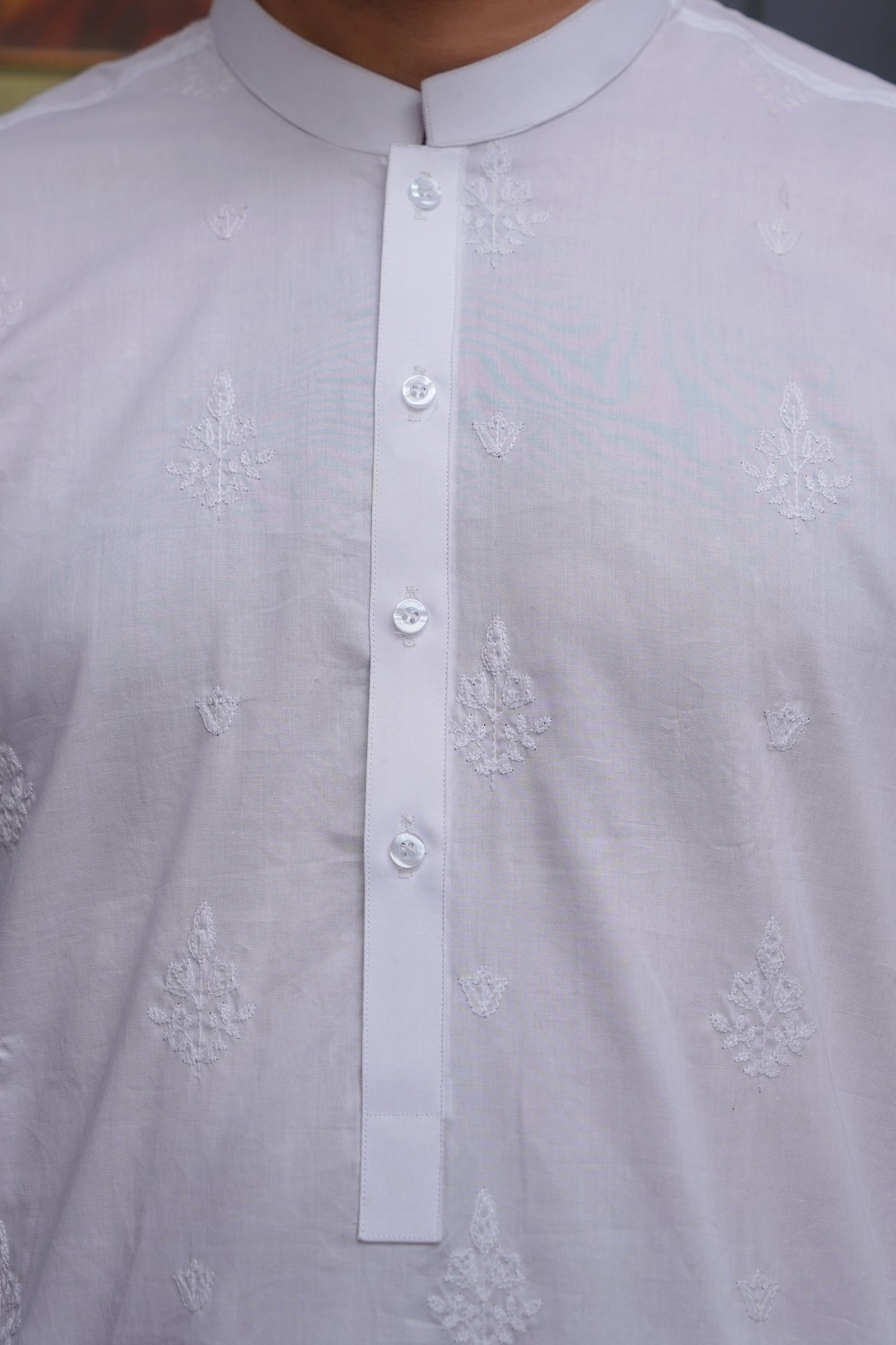 WHITE COTTN EMBROIDED MEN'S KAMEEZ SHALWAR