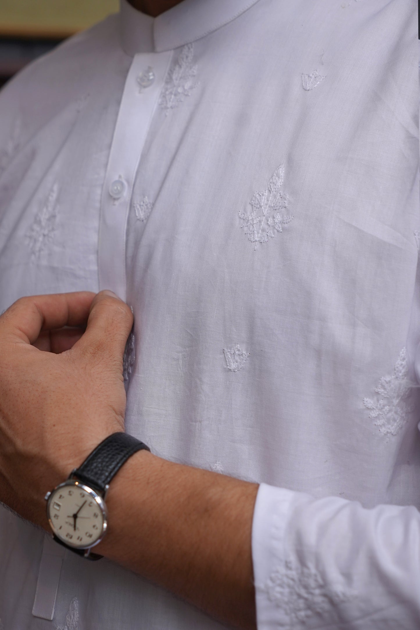 WHITE COTTN EMBROIDED MEN'S KAMEEZ SHALWAR