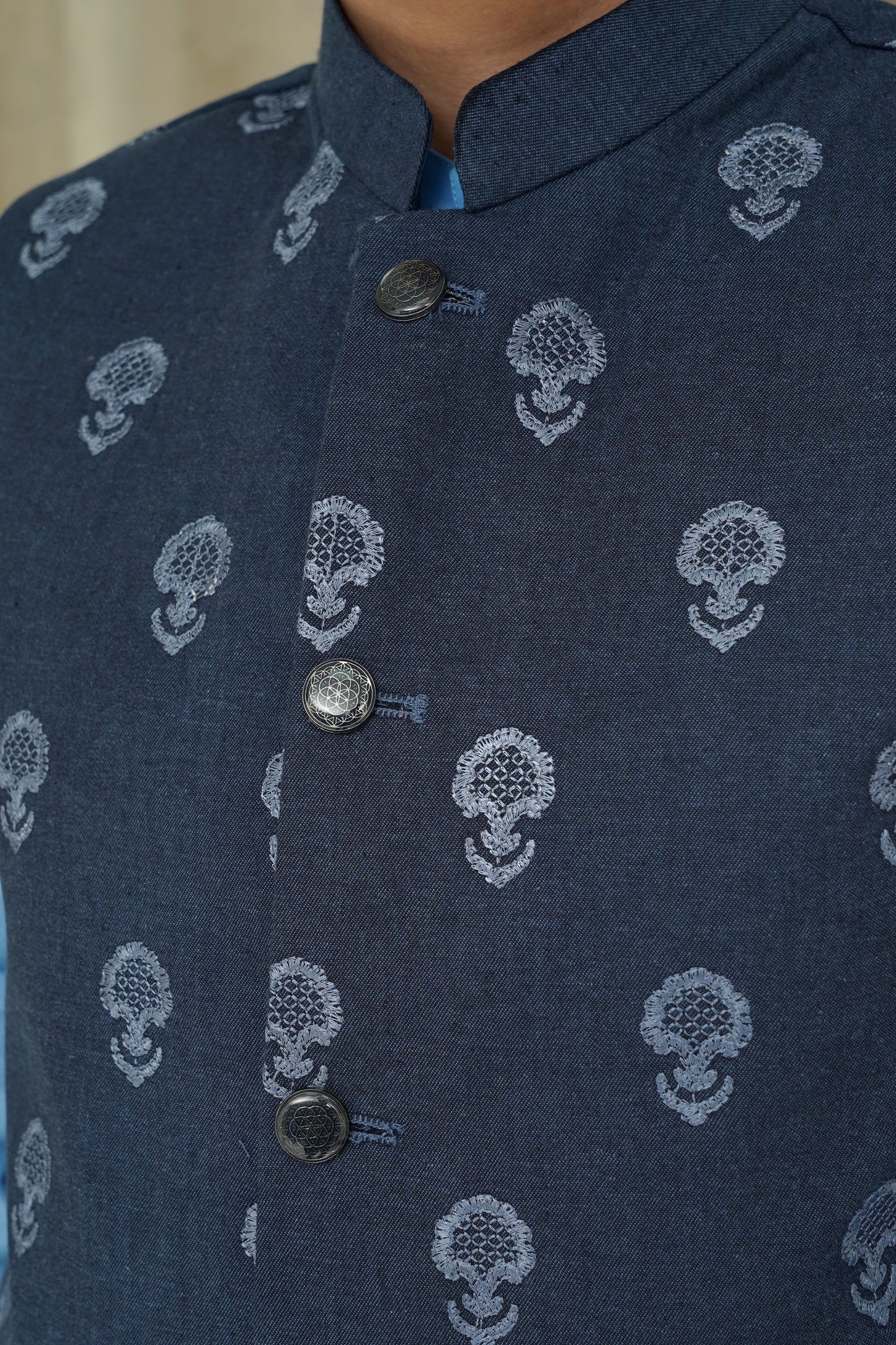 BLUE EMBROIDERY BLUE'S WAIST COAT