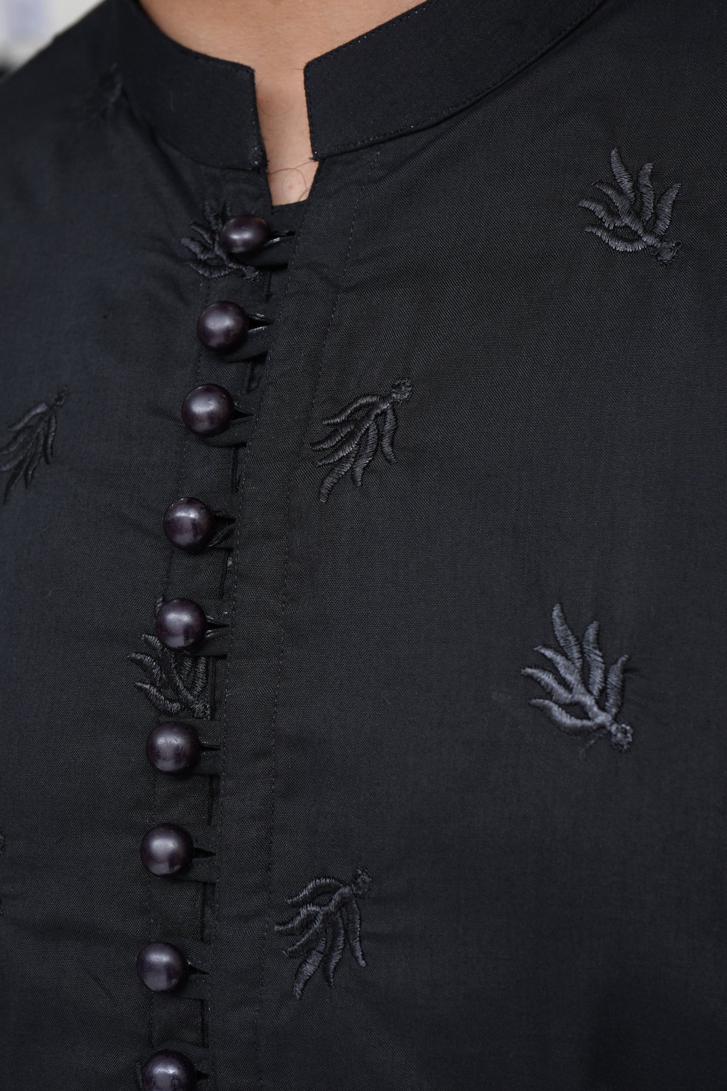 JET BLACK EMBROIDED MEN'S KURTA