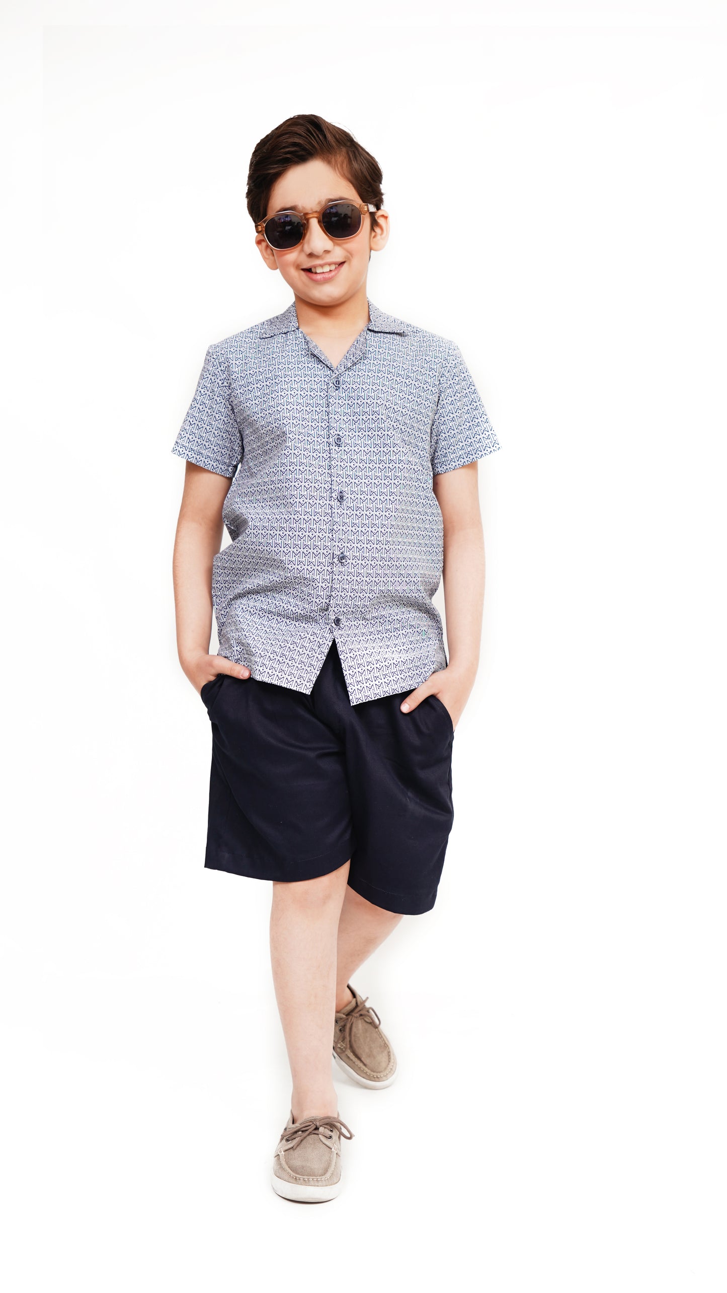 GRAY LINNING SHIRT AND BLACK TWIL NEEKER KID'S PAIR