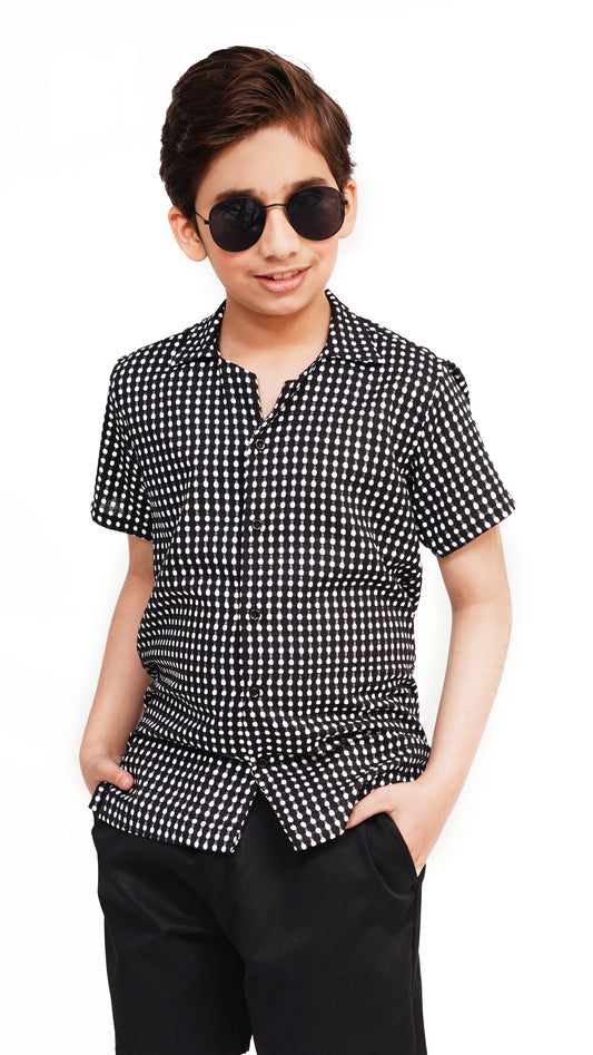 BLACK PRINT SHIRT AND BLACK TWIL NEEKER KID'S PAIR