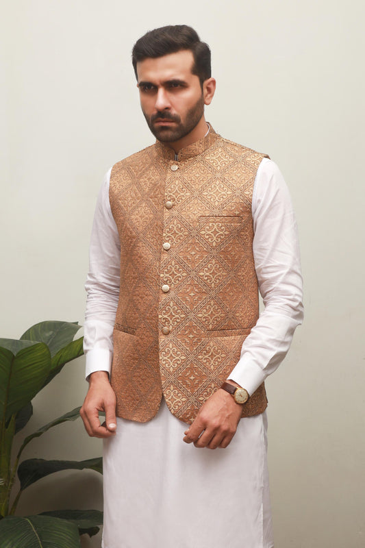 OFF WHITE/GOLDEN EMBROIDERY JAMAWAR MEN'S WAIST COAT