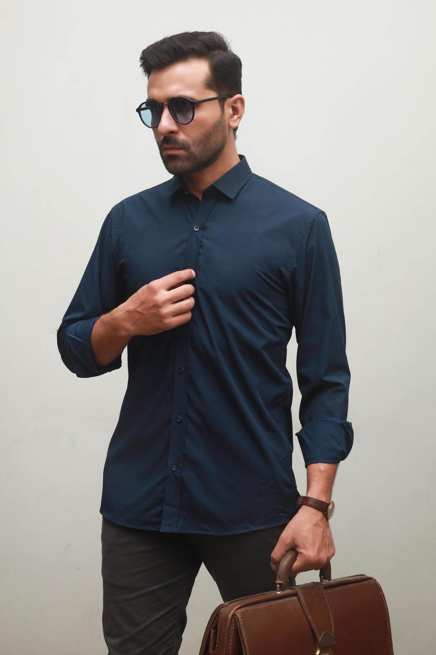 MEN'S PLAIN NAVY BLUE COTTON CASUAL SHIRT