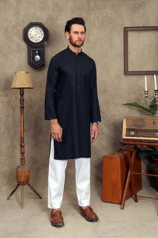 plain mens kurta, long mens kurta, men kurta in Pakistan, men kurta sale, new kurta men, men formal kurta, mens fashionable kurta, man ka kurta, mens kurta shalwar kameez designs, gents kurta kameez, kurta men