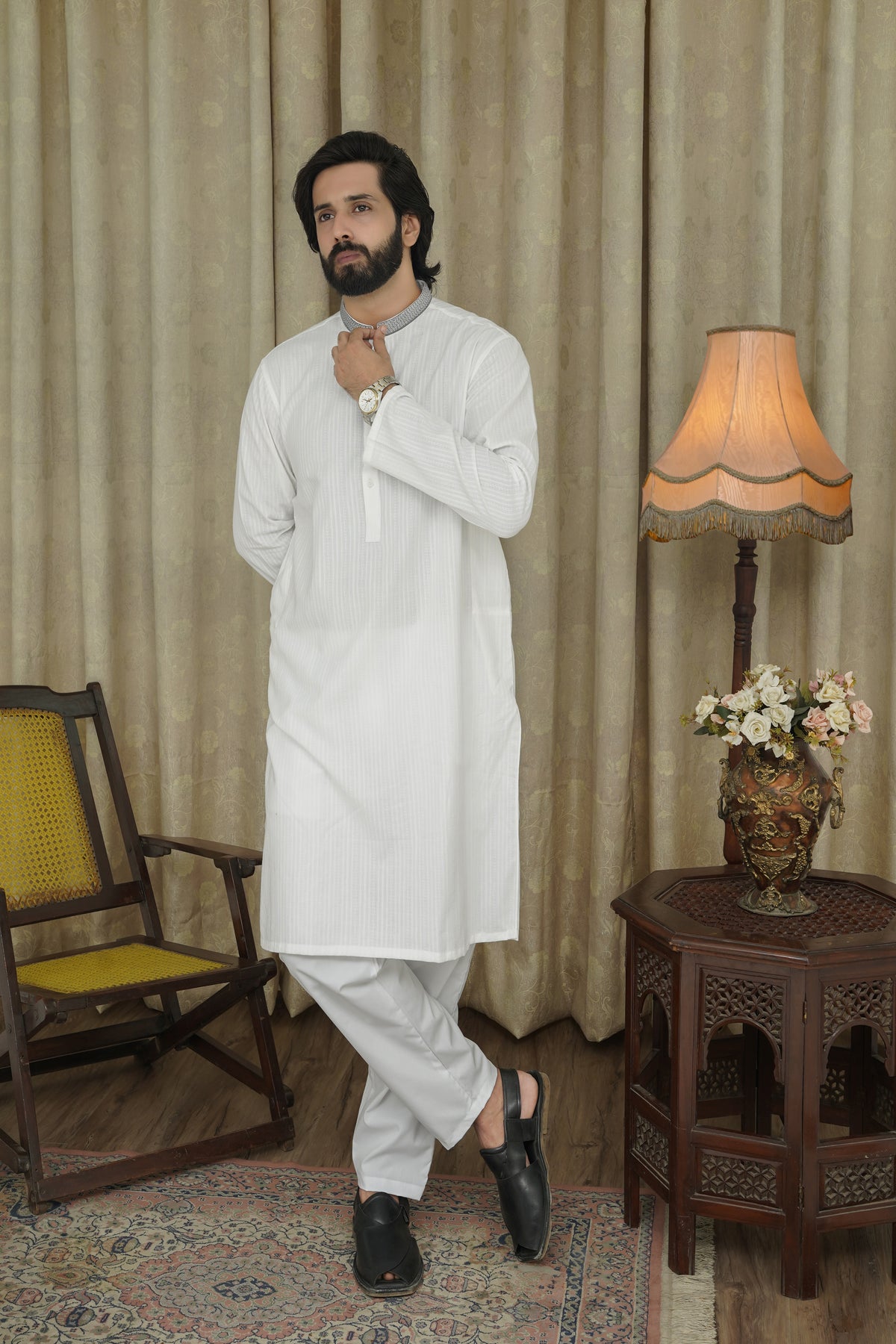 WEIßE RASEN KURTA FÜR HERREN