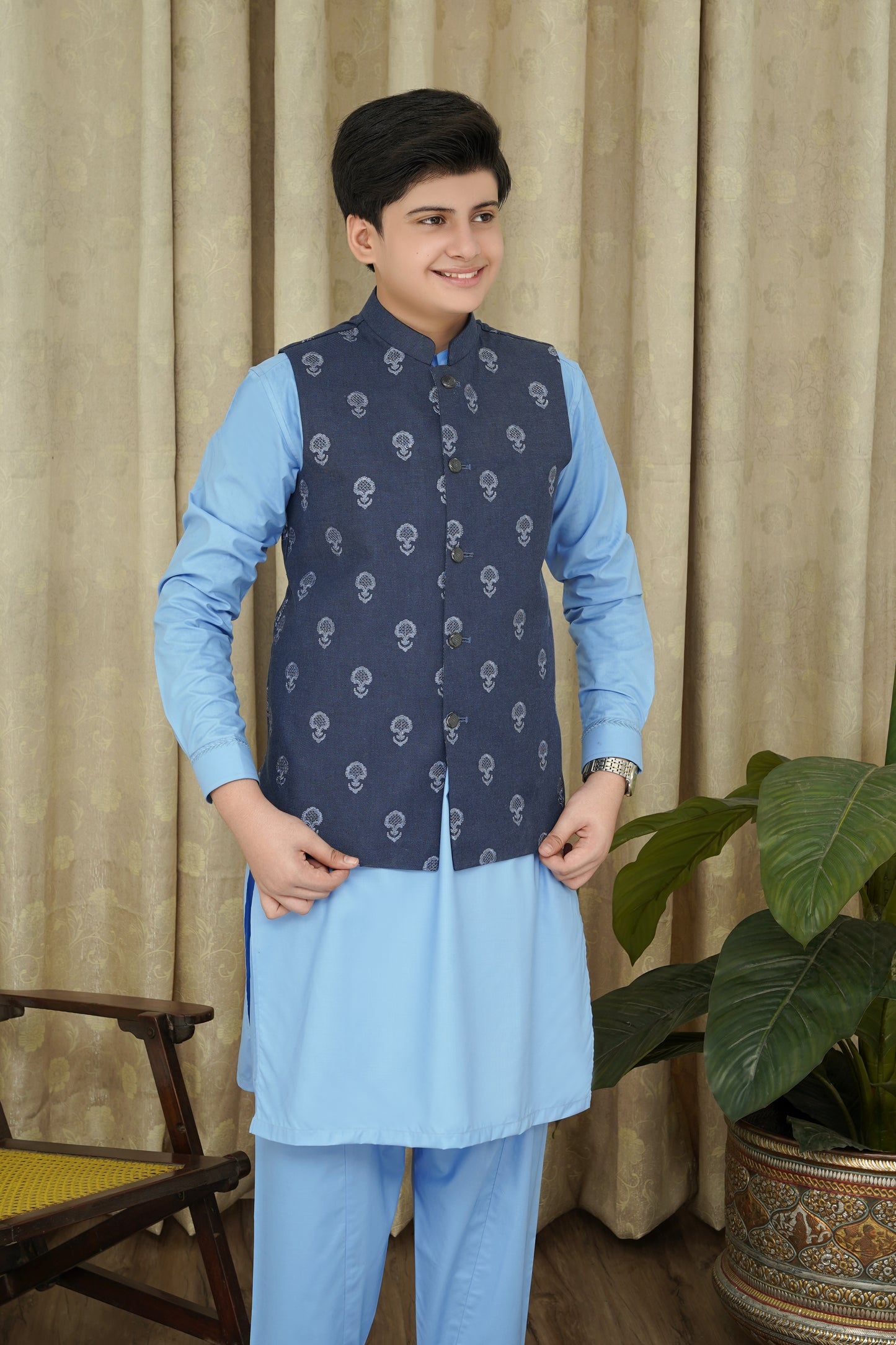 BLUE  EMBROIDERY BLUE'S WAIST COAT