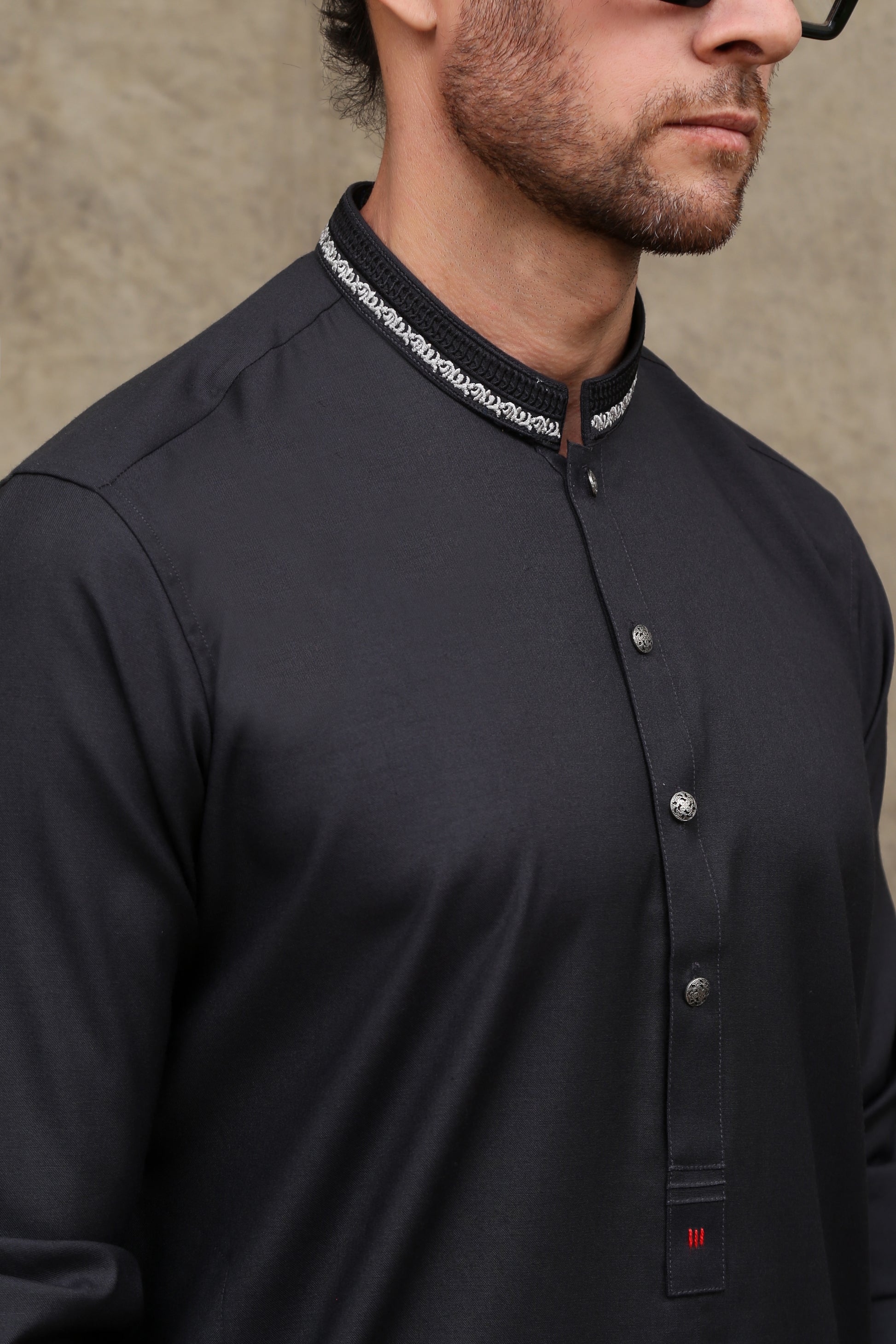 JADE BLACK MEN'S COTTON KURTA | - maqsood.pk